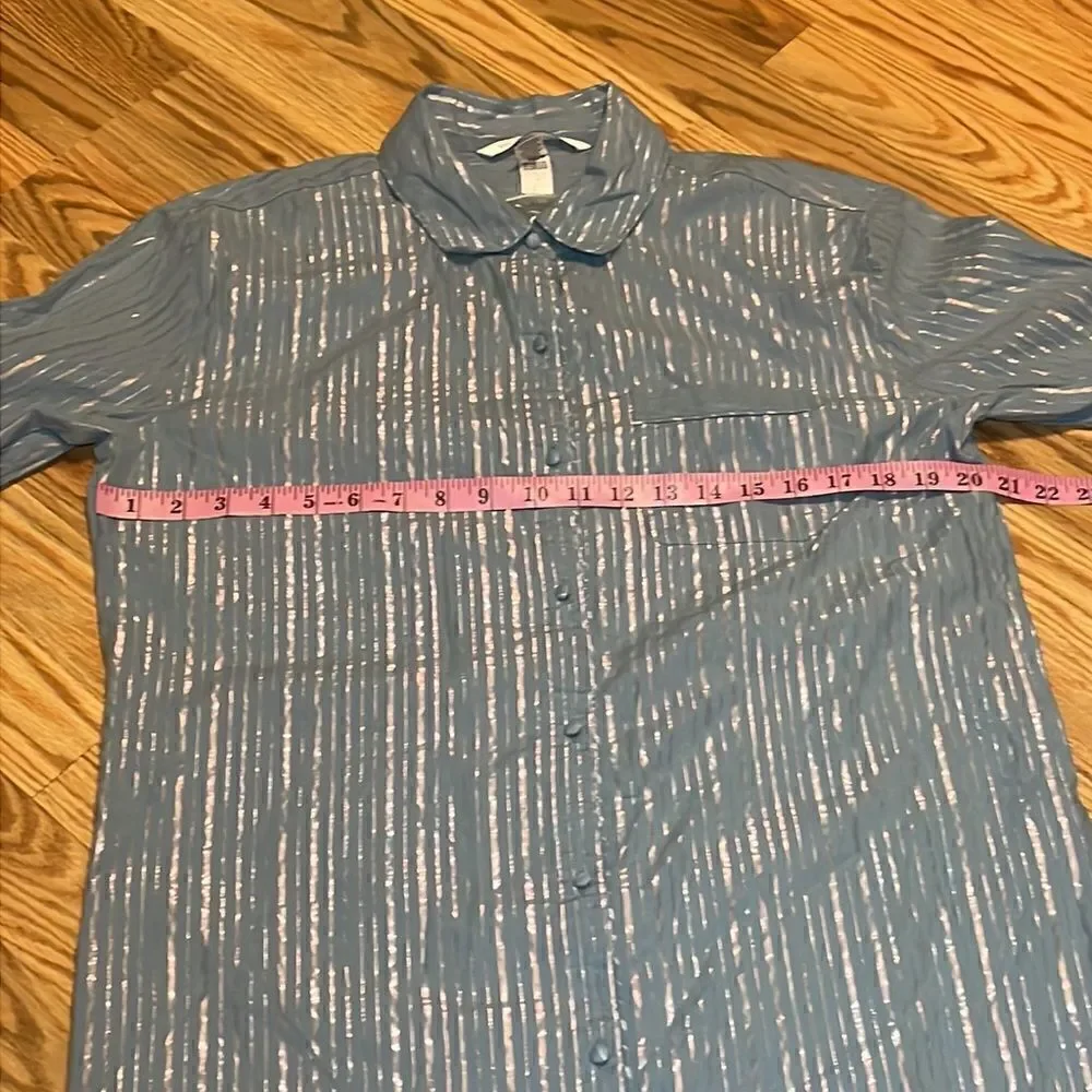 NWOT Victoria’s Secret Nightshirt, Great metallic pink silver, Medium